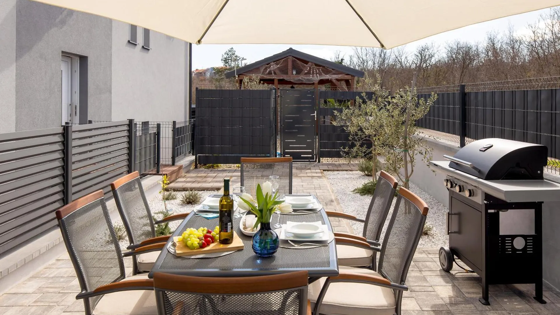 Apartman Meri With Garden Cizici